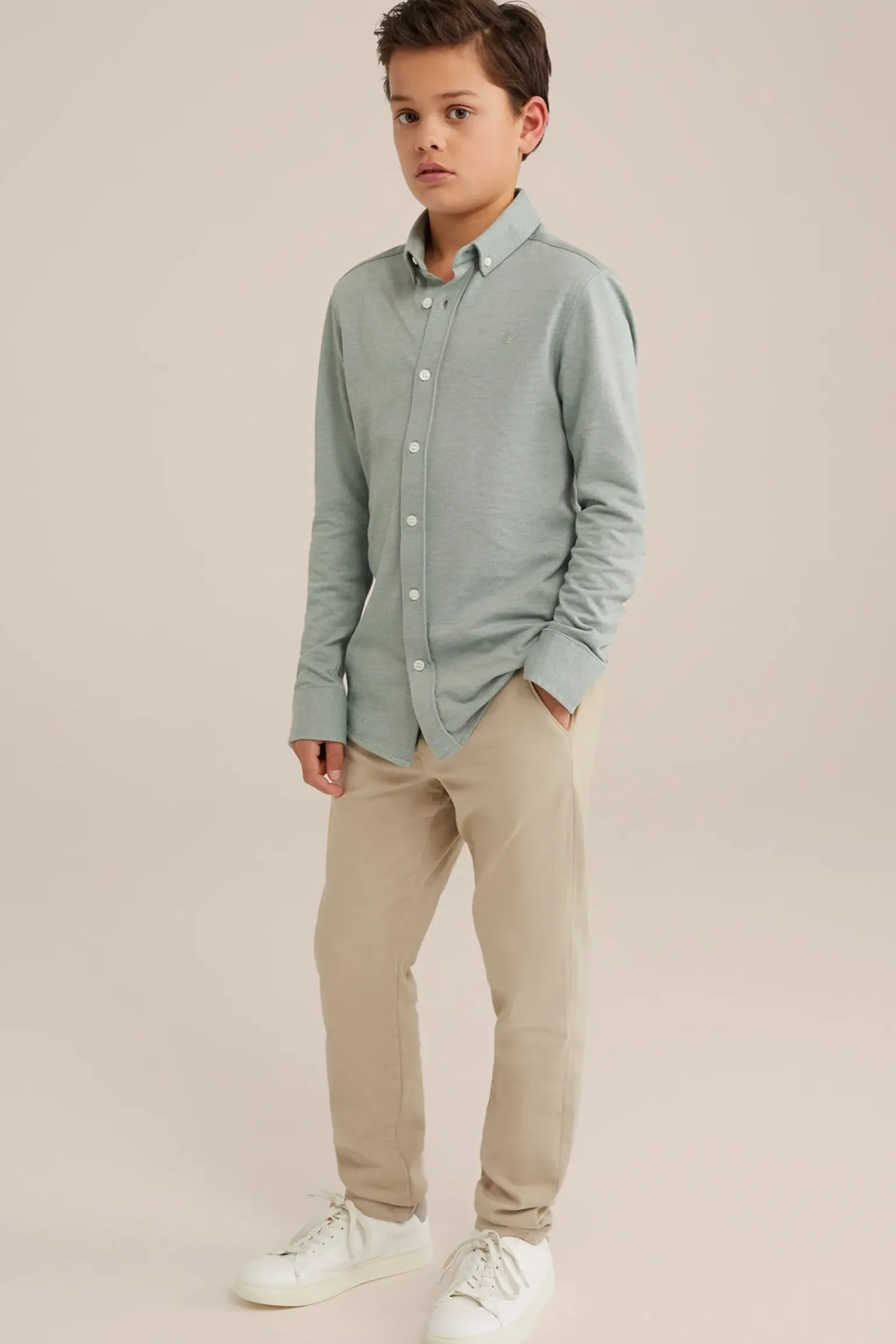 Jongens slim fit chino van jogkwaliteit