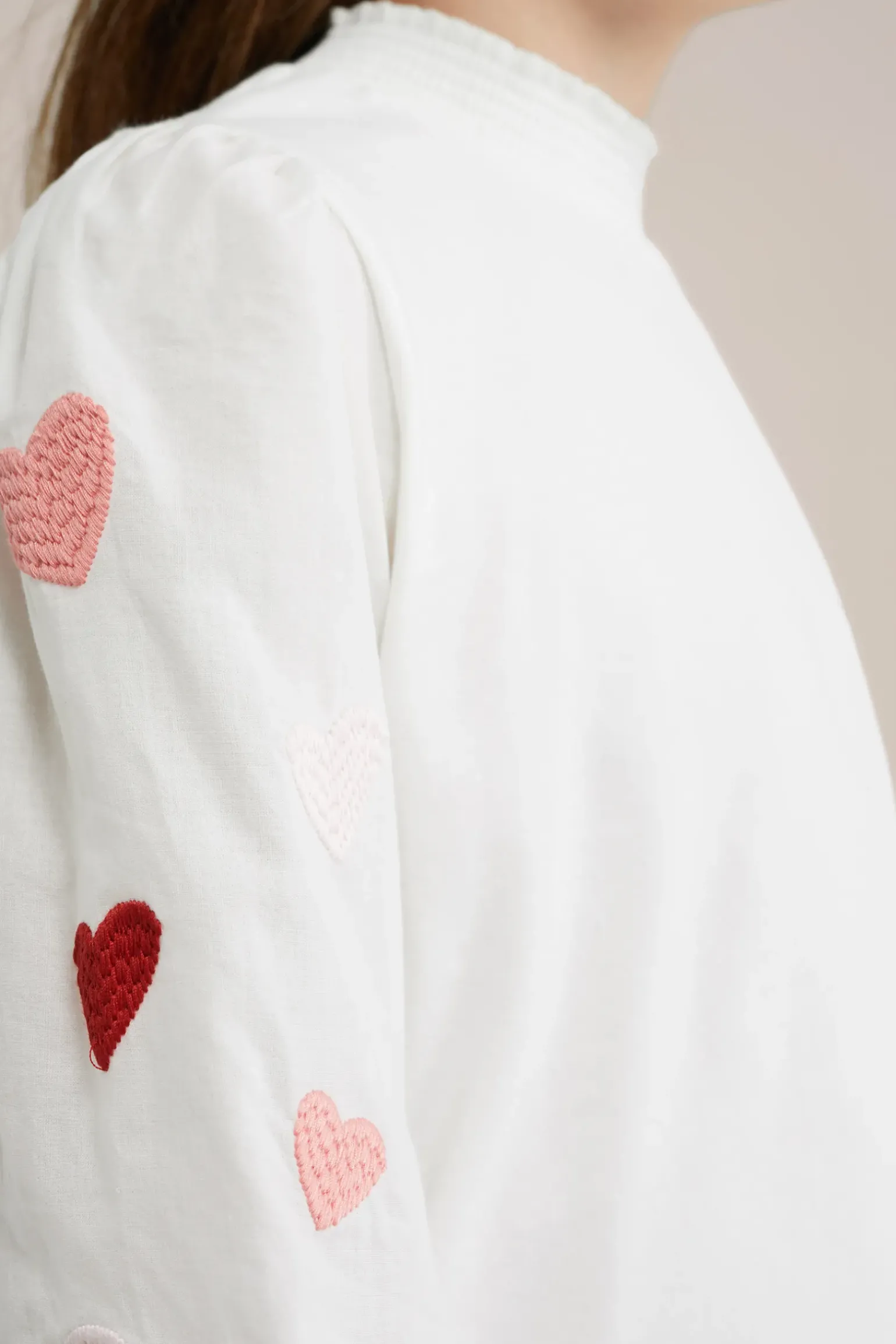Meisjes T-shirt met embroideries