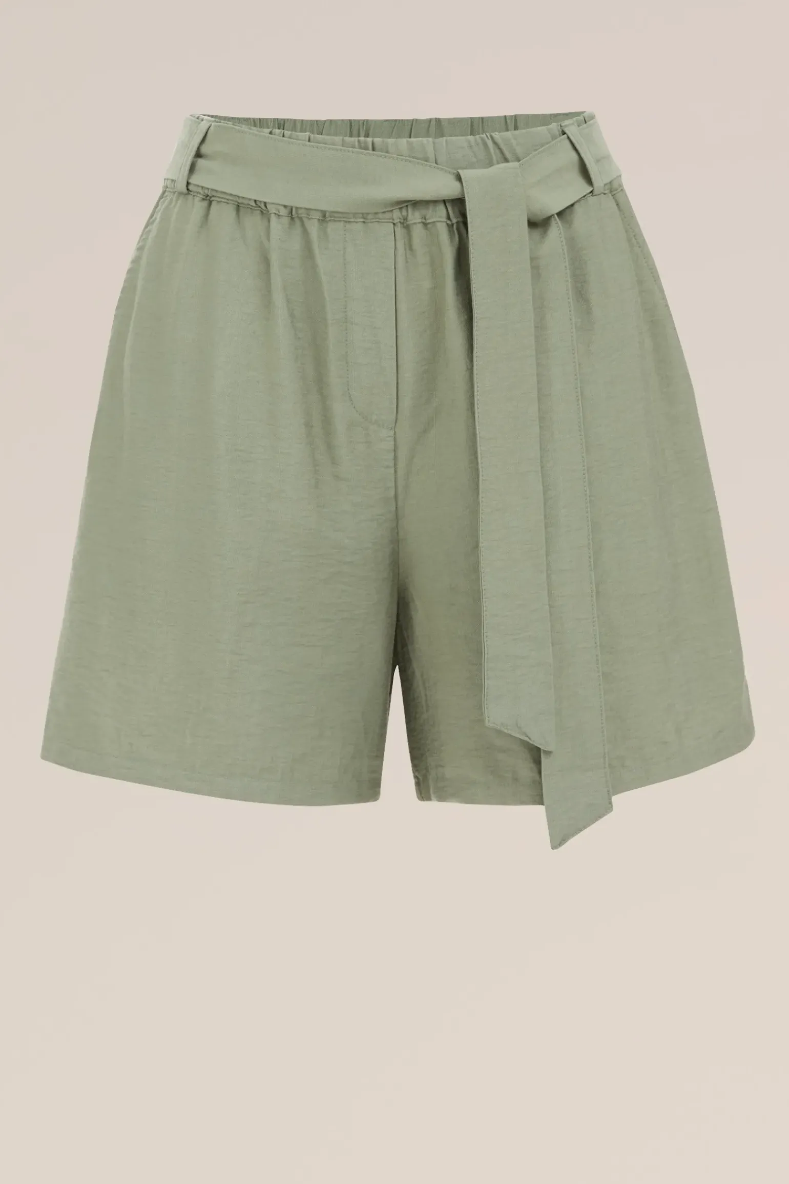 relaxed fit short