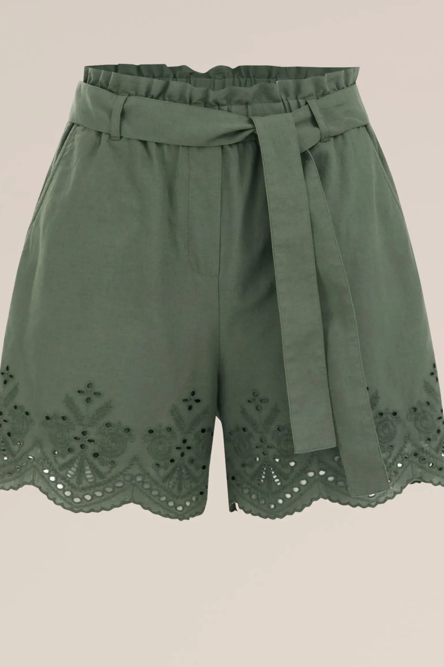 Relaxed fit short met embroidery