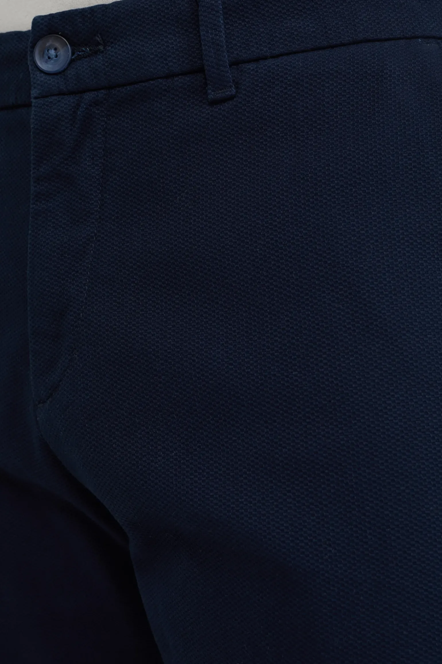 Slim fit chino met structuur