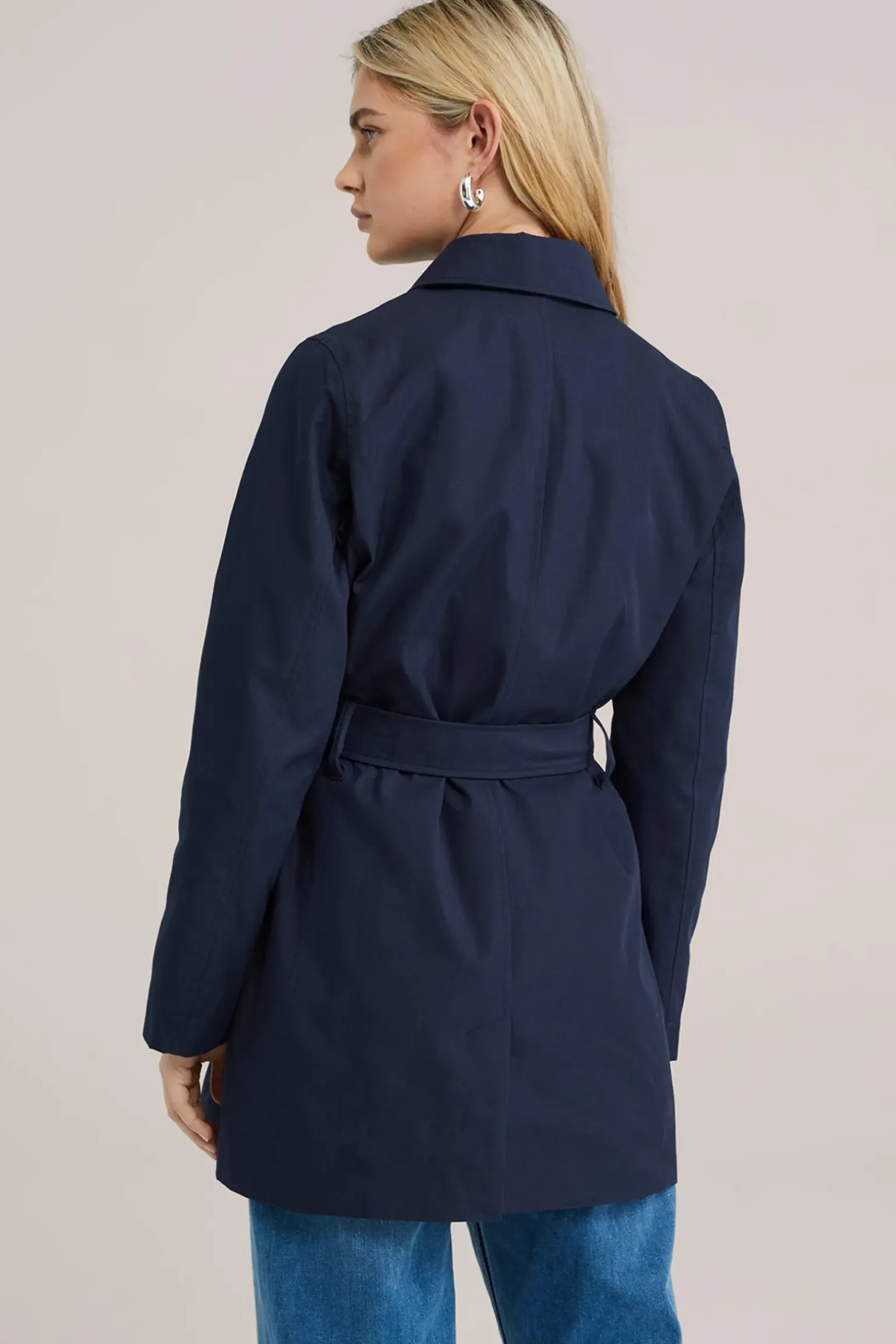 trenchcoat