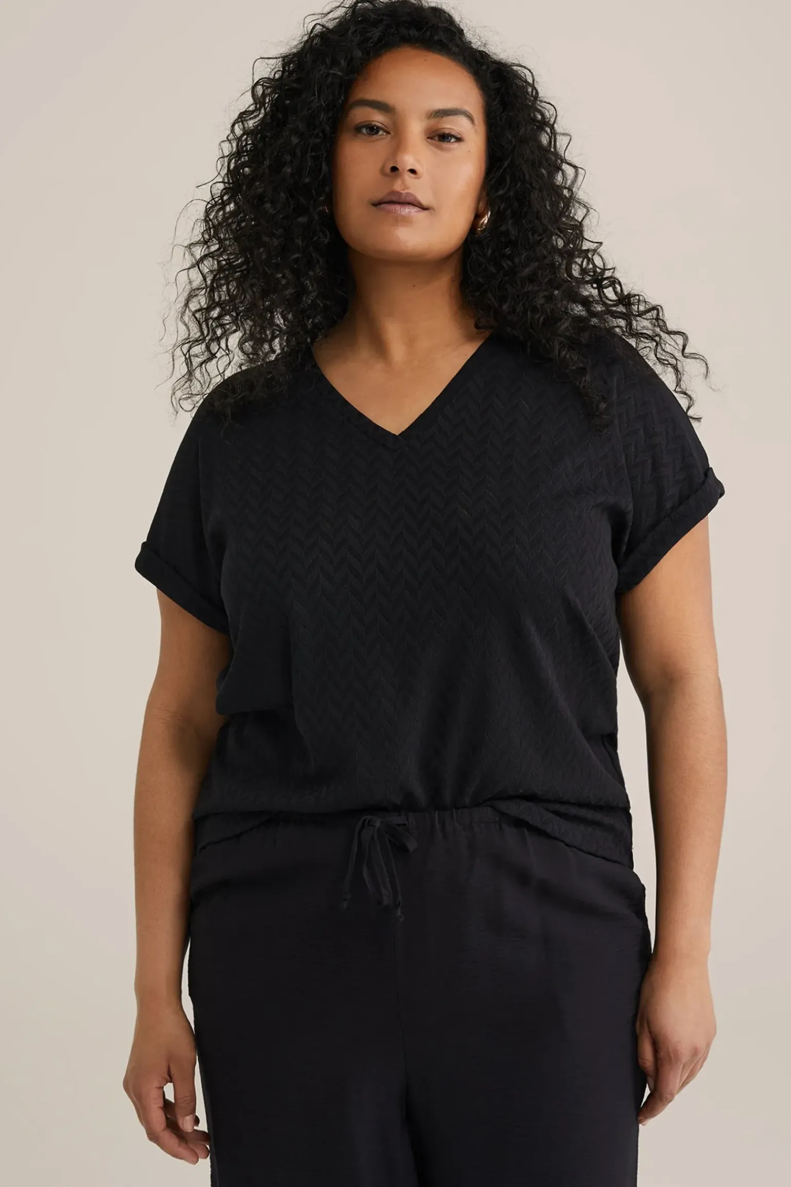 T-shirt met opengewerkt dessin - Curve