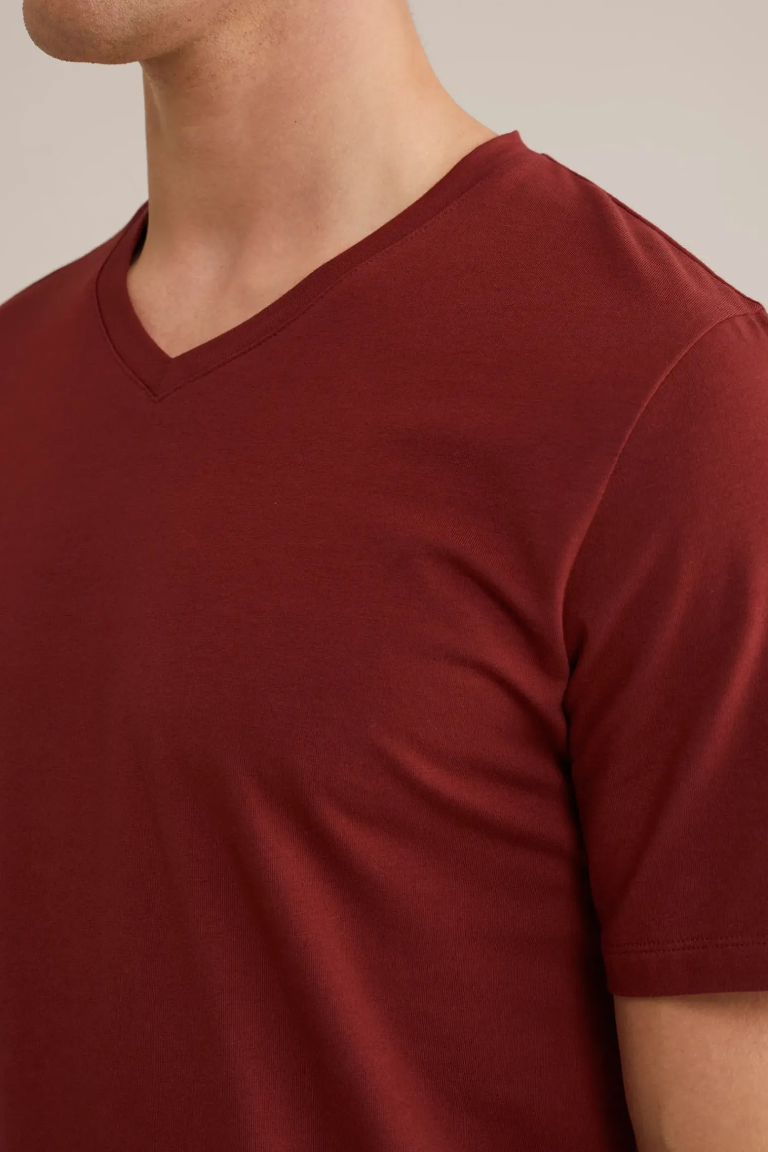 T-shirt met V-hals